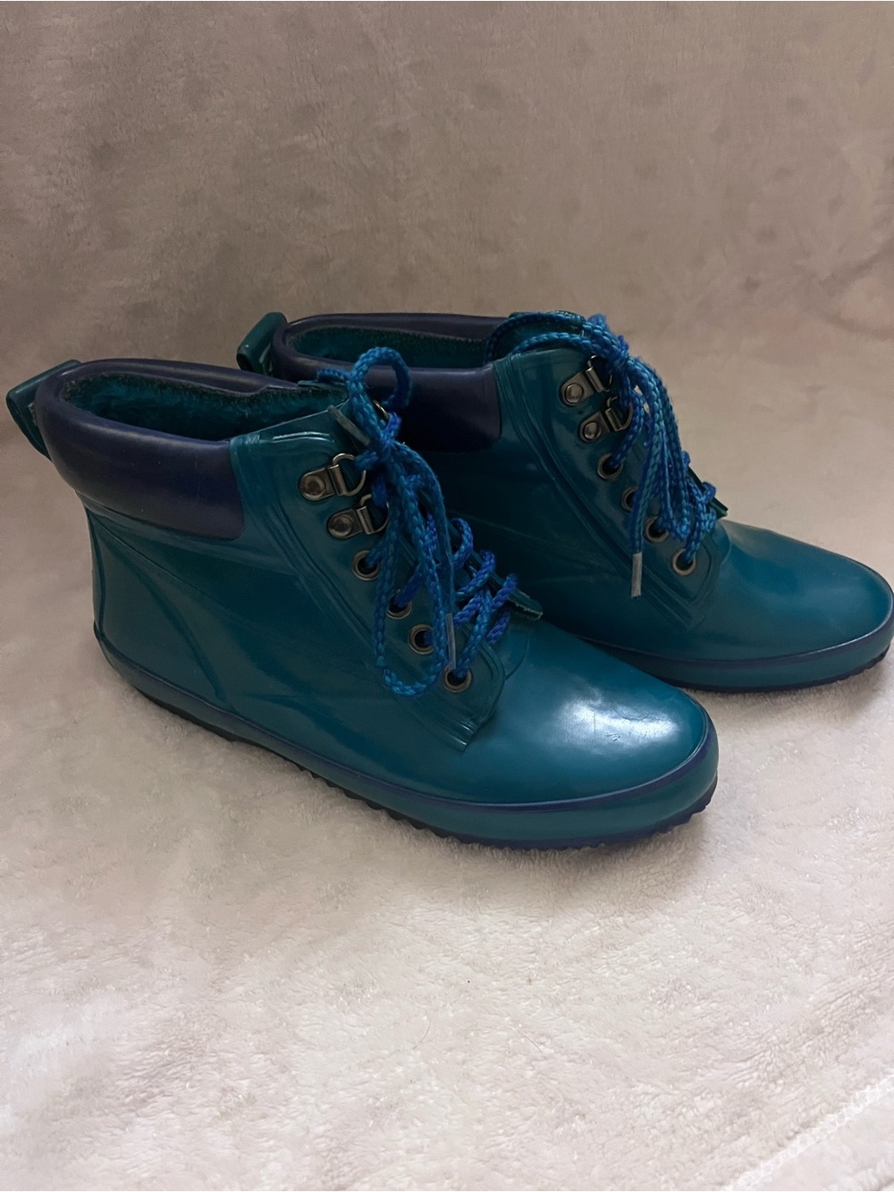 vintage Bass Slusher insulated rain boots size seven
